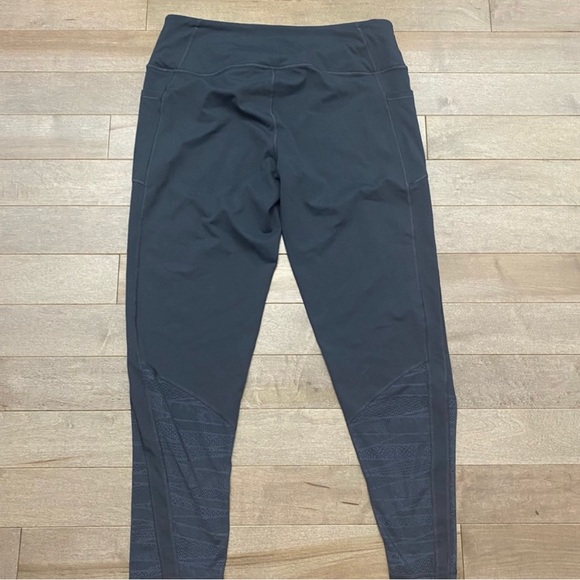 Victoria’s Secret Sport Leggings - Picture 2 of 8